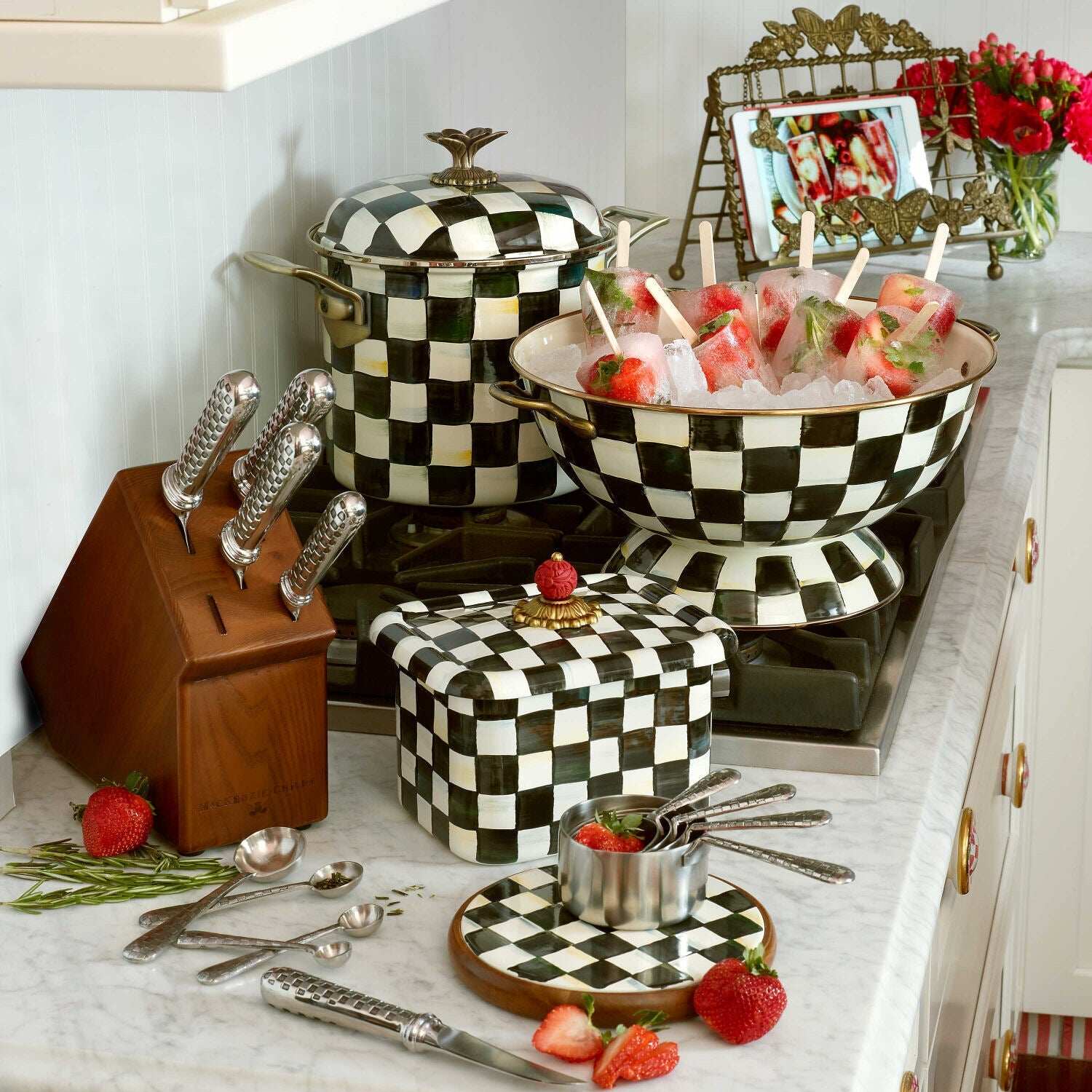 Mackenzie-Childs Courtly Check Enamel 7 Qt. Stockpot