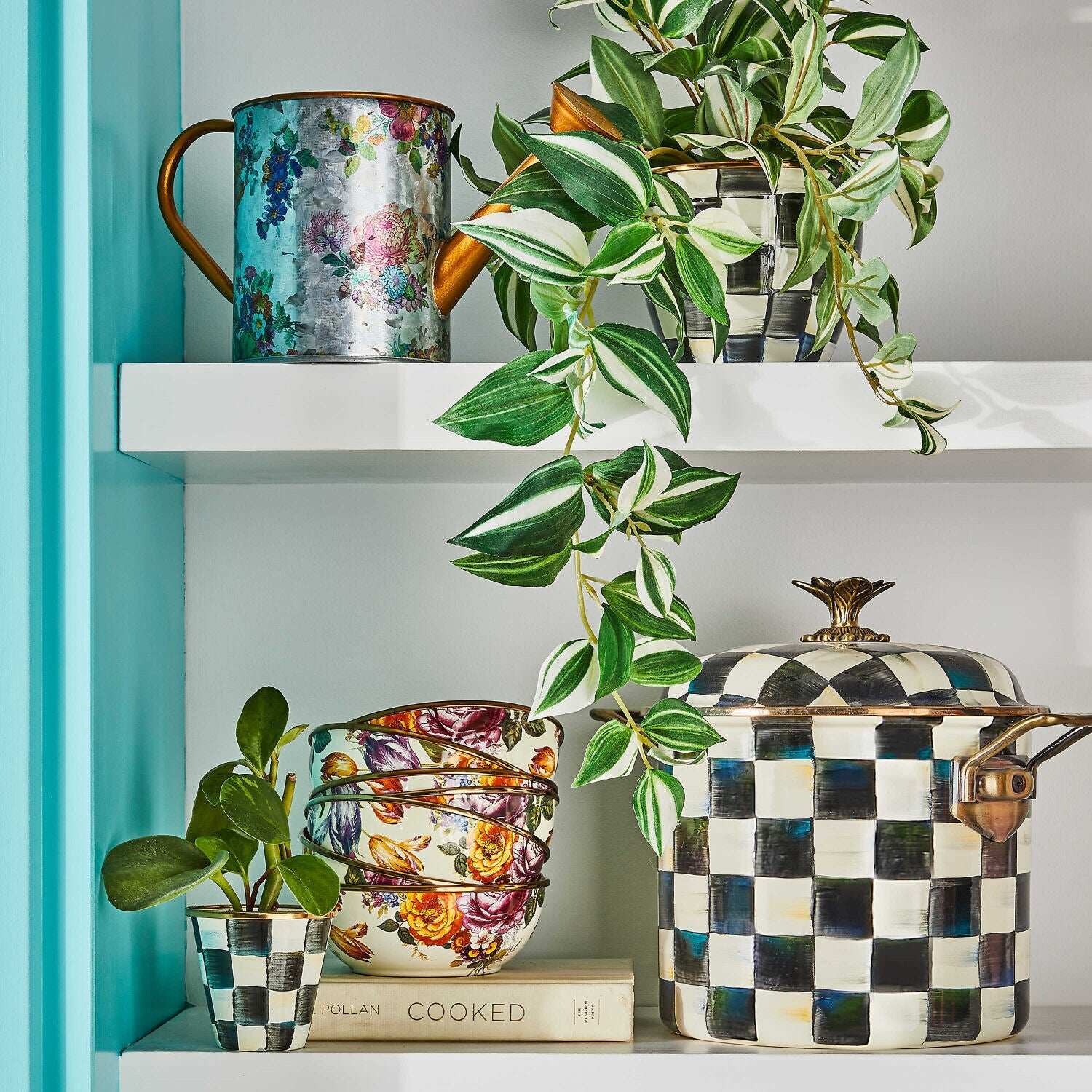 Mackenzie-Childs Courtly Check Enamel 7 Qt. Stockpot